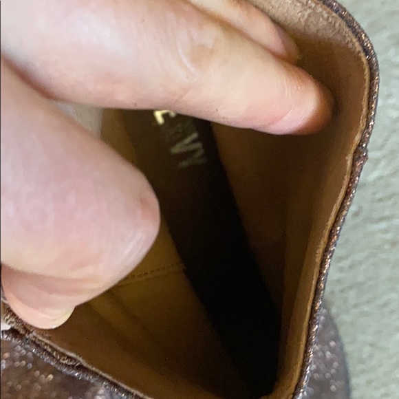 NWOT Renvy booties - Picture 4 of 6